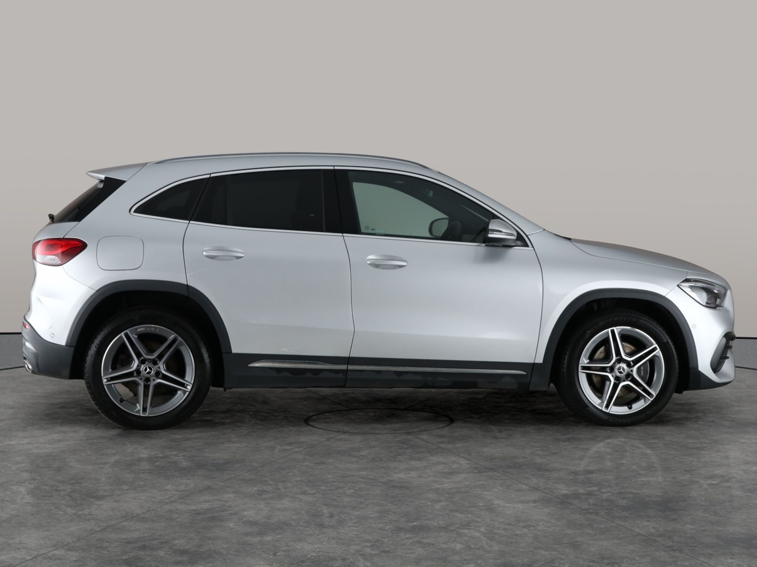 Used Mercedes-Benz GLA 2021 for sale - 76670027: Photo 11