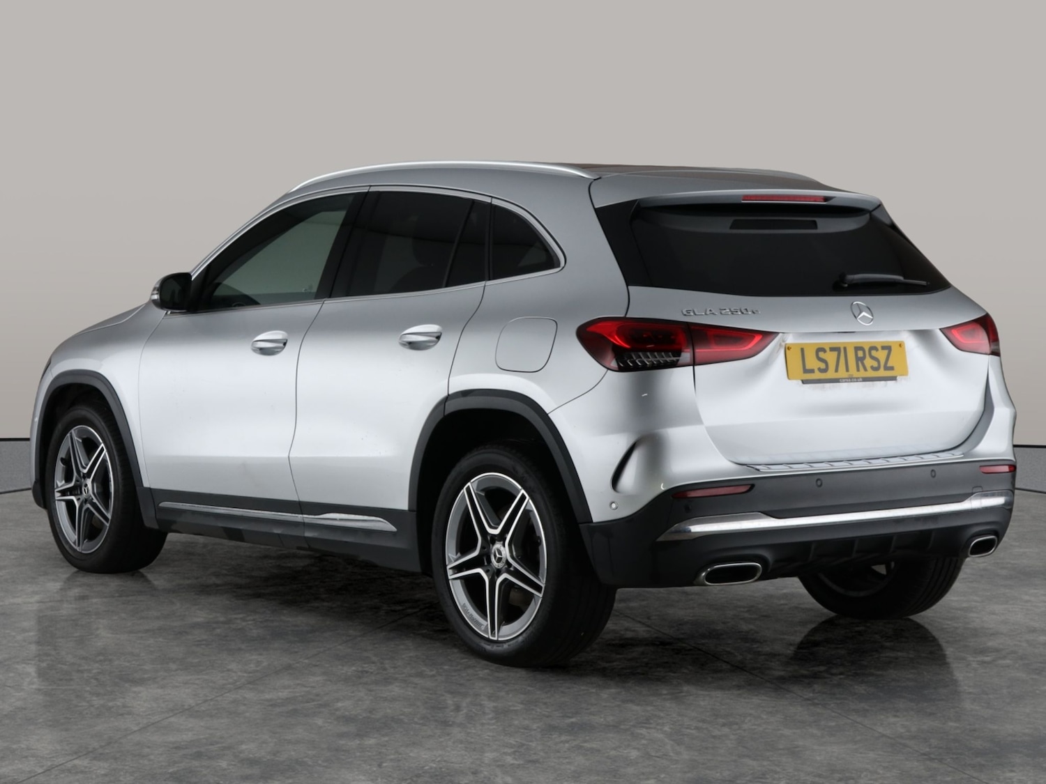 Used Mercedes-Benz GLA 2021 for sale - 76670027: Photo 14