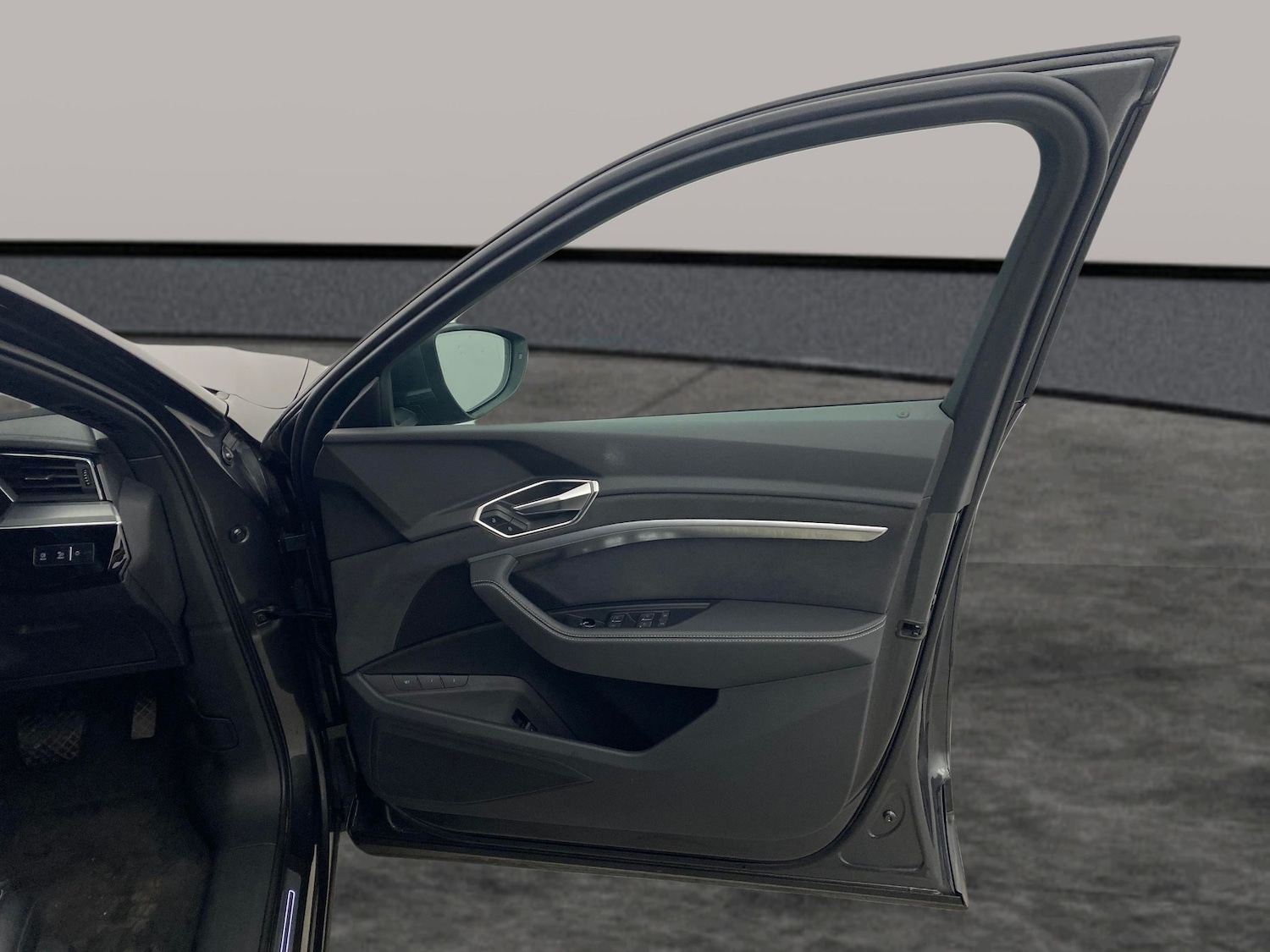 Used Audi e-tron 2022 for sale - 76984434: Photo 28