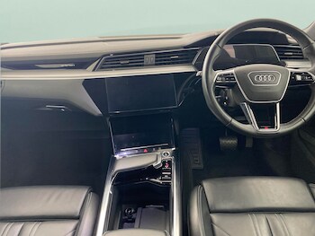 Used Audi e-tron 2022 for sale - 76984434: Photo