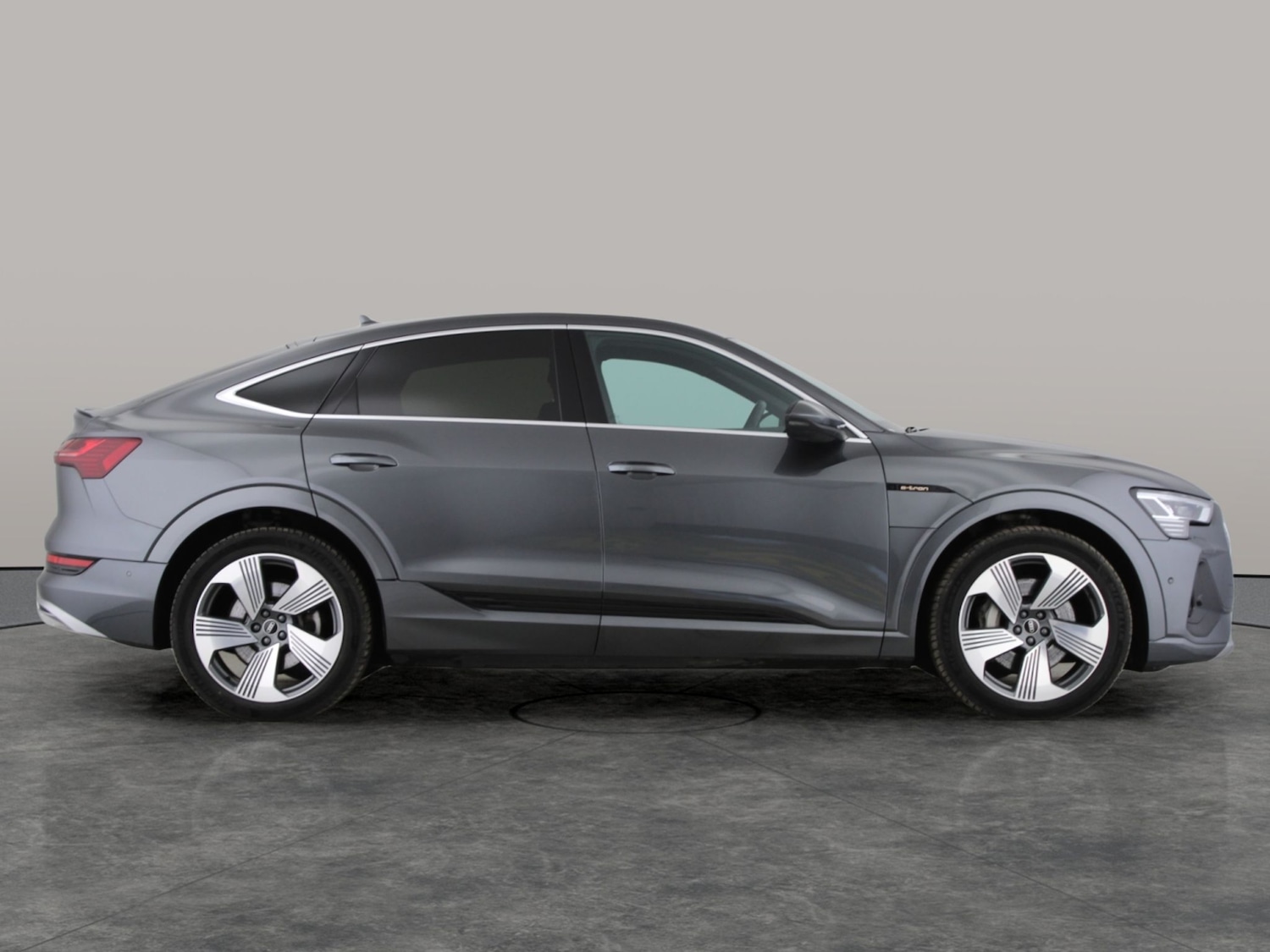 Used Audi e-tron 2022 for sale - 76984434: Photo 9