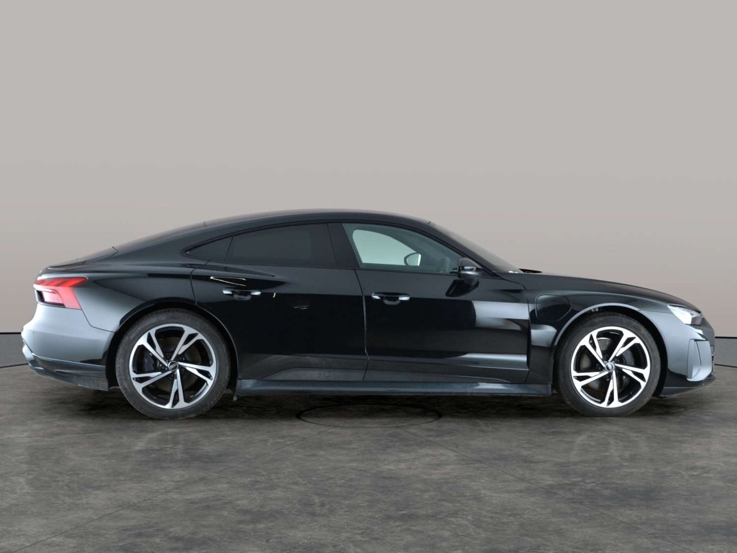 Used Audi e-tron GT 2022 for sale - 77316555: Photo 11