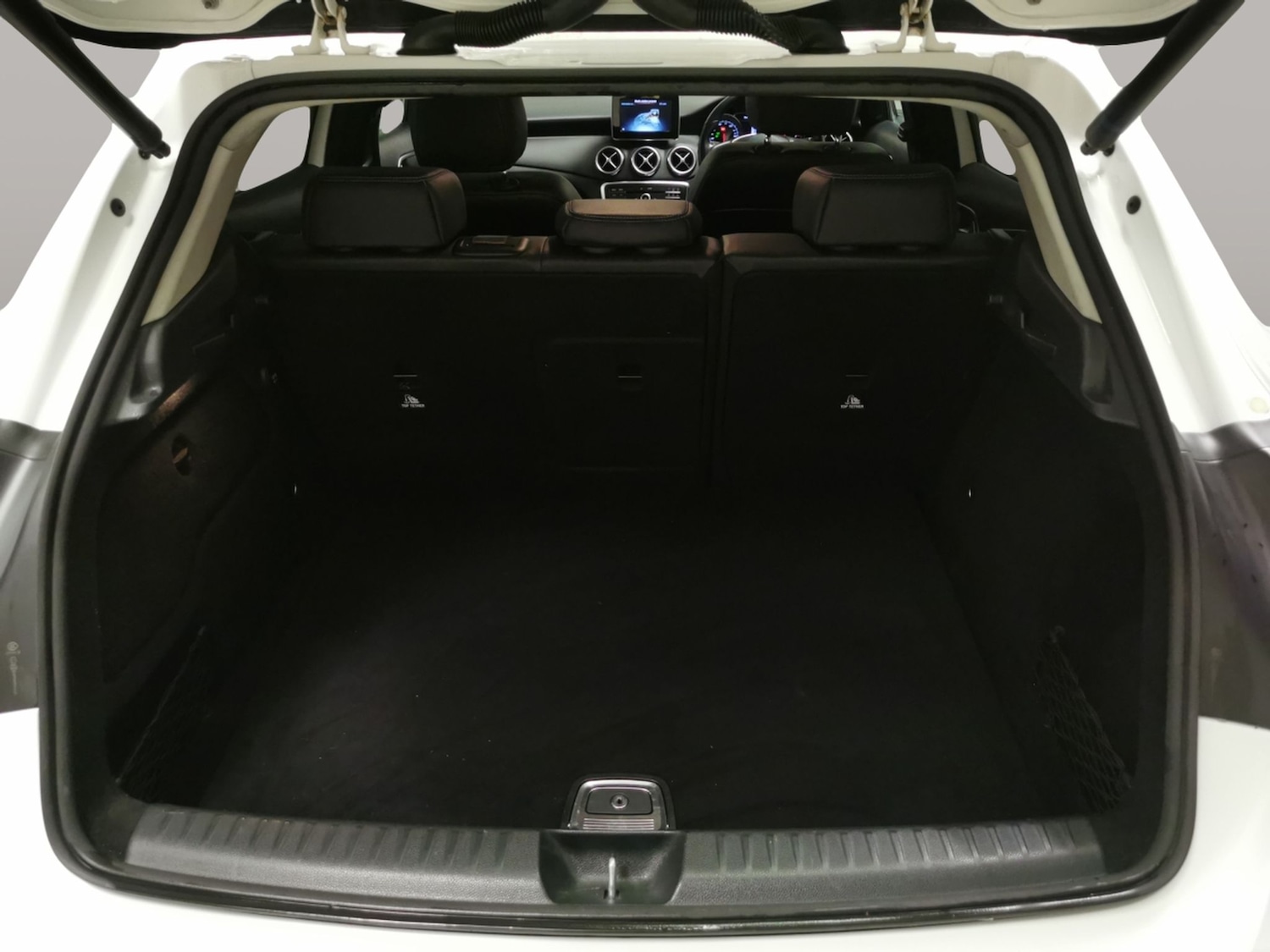 Used Mercedes-Benz GLA 2018 for sale - 76937759: Photo 31