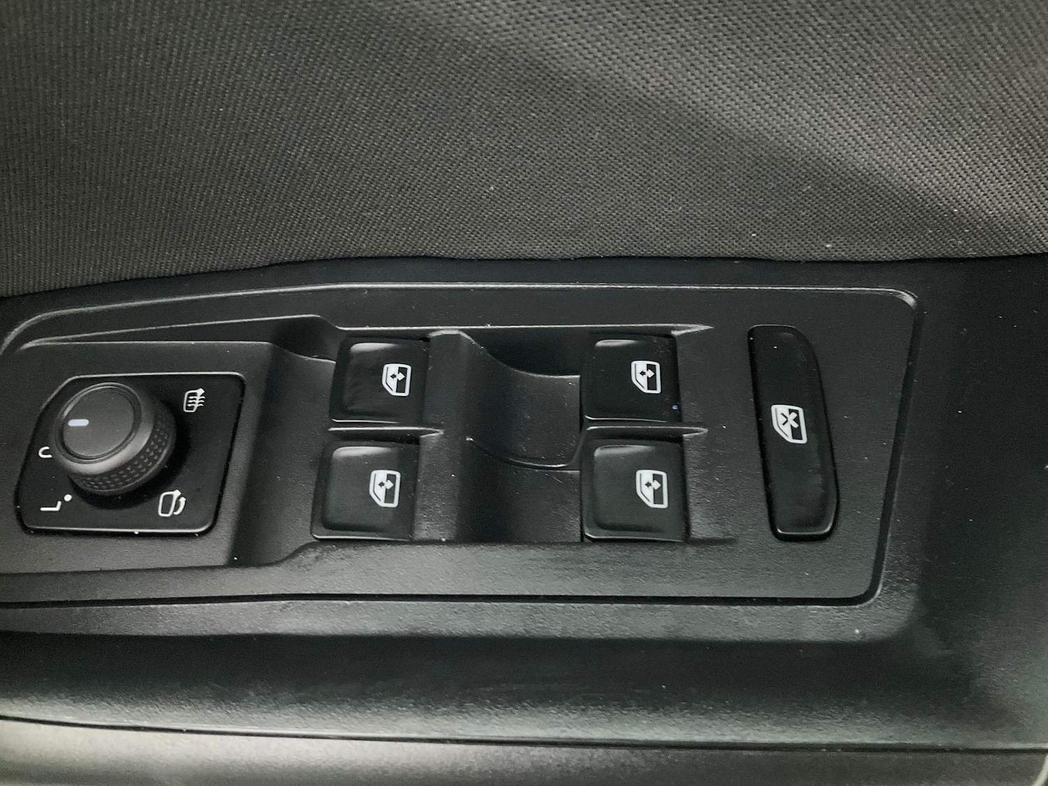 Used Volkswagen T-Roc 2023 for sale - 76590043: Photo 15