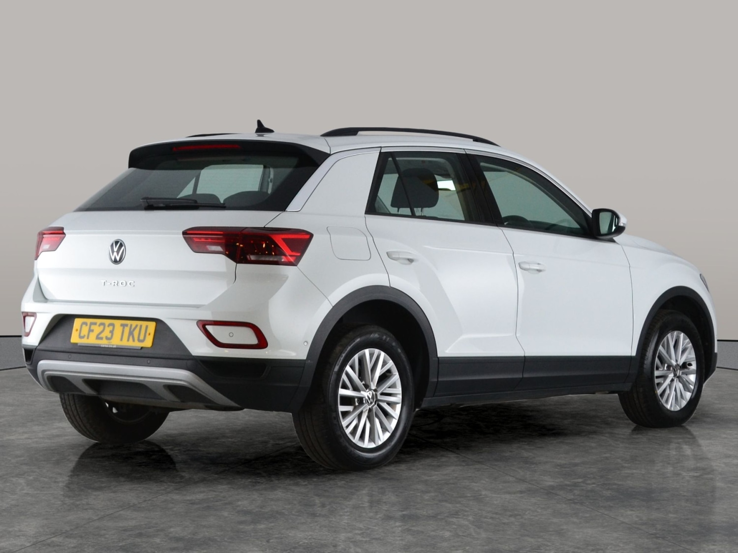Used Volkswagen T-Roc 2023 for sale - 76590043: Photo 9