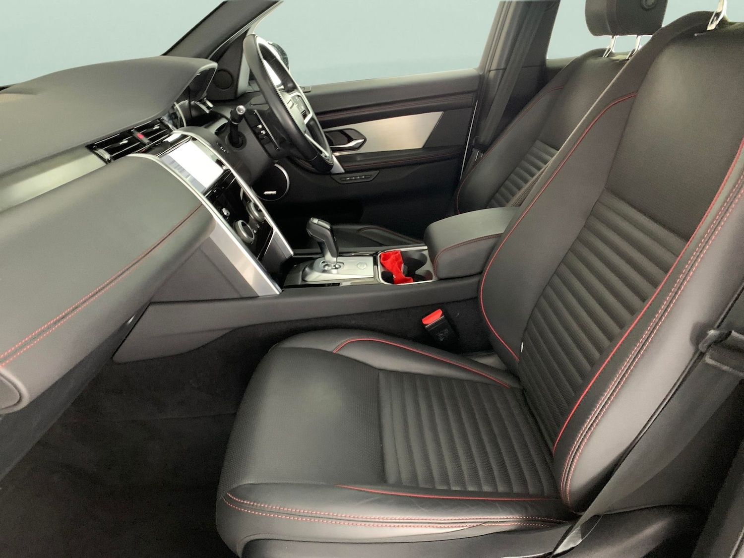 Used Land Rover Discovery Sport 2022 for sale - 77960560: Photo 4