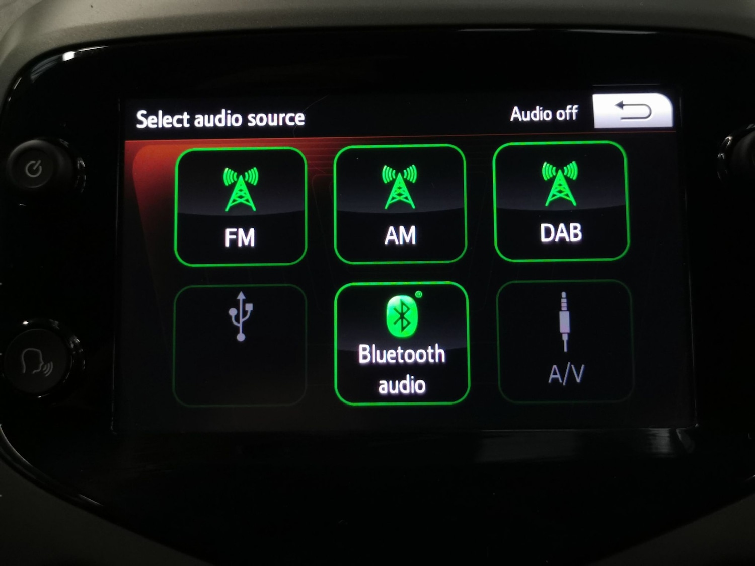 Used Peugeot 108 for sale - 77846203: Photo 5