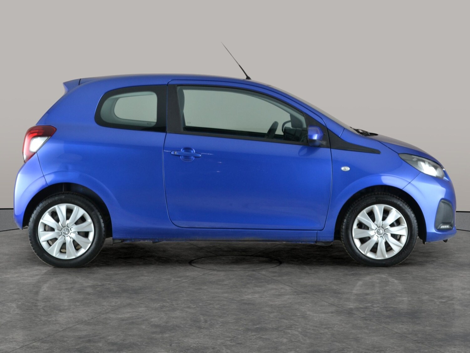 Used Peugeot 108 for sale - 77846203: Photo 8