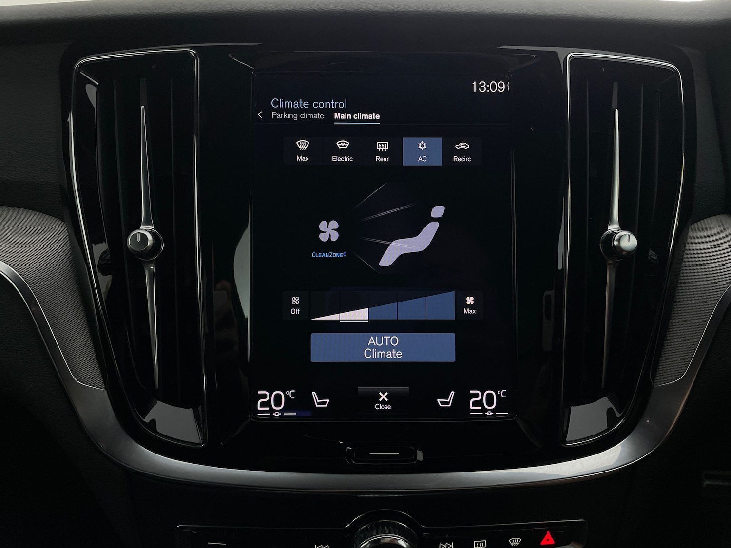 Used Volvo V60 2022 for sale - 76669384: Photo 23