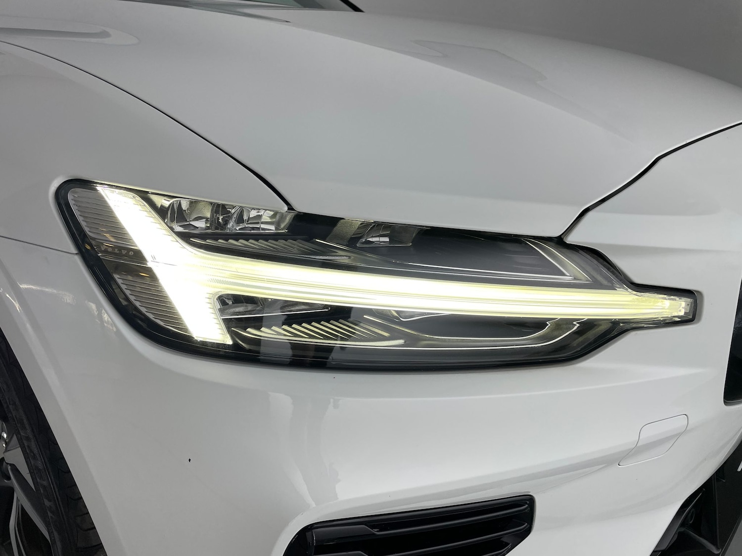 Used Volvo V60 2022 for sale - 76669384: Photo 30