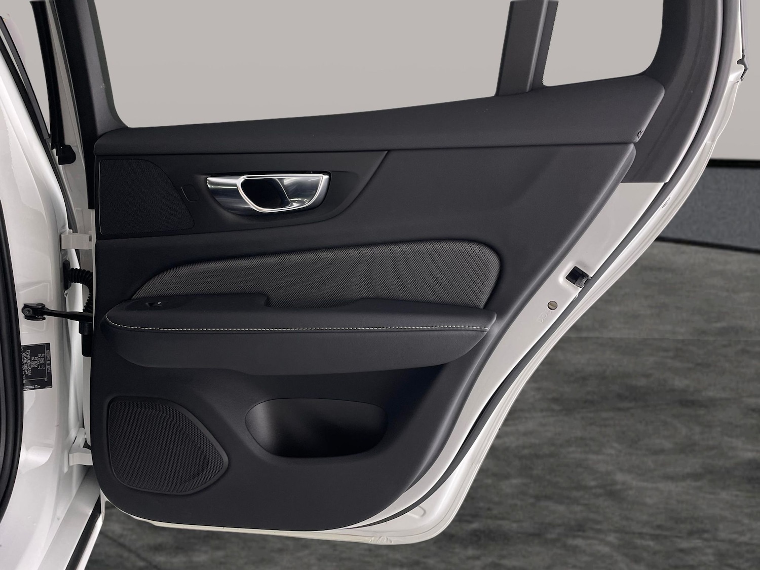 Used Volvo V60 2022 for sale - 76669384: Photo 38