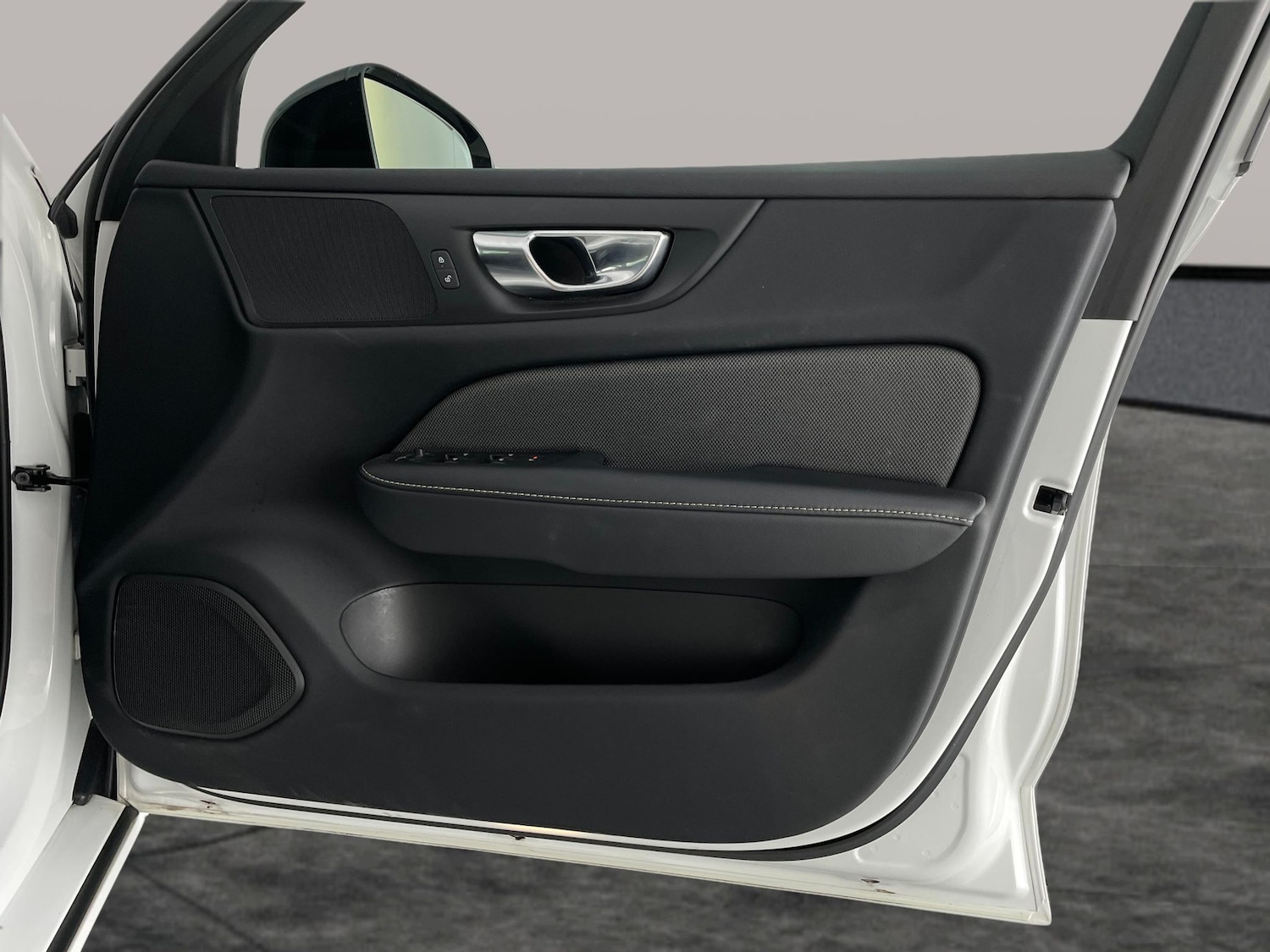 Used Volvo V60 2022 for sale - 76669384: Photo 39