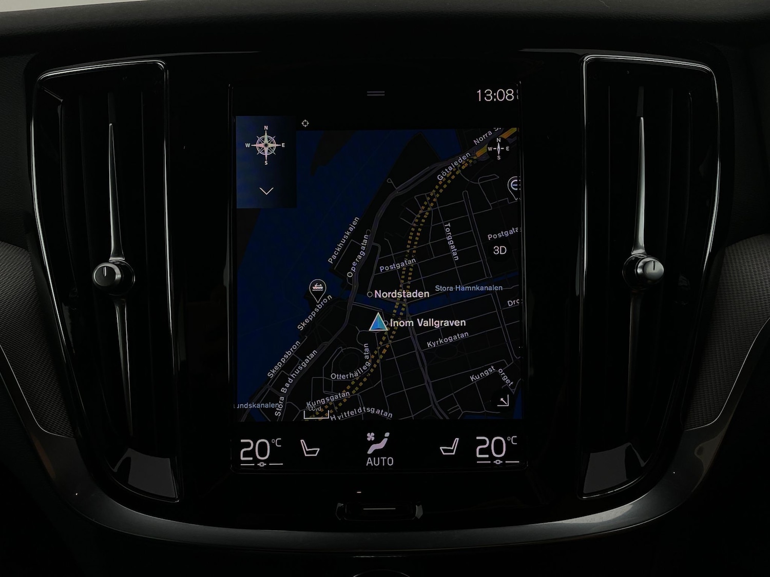 Used Volvo V60 2022 for sale - 76669384: Photo 5