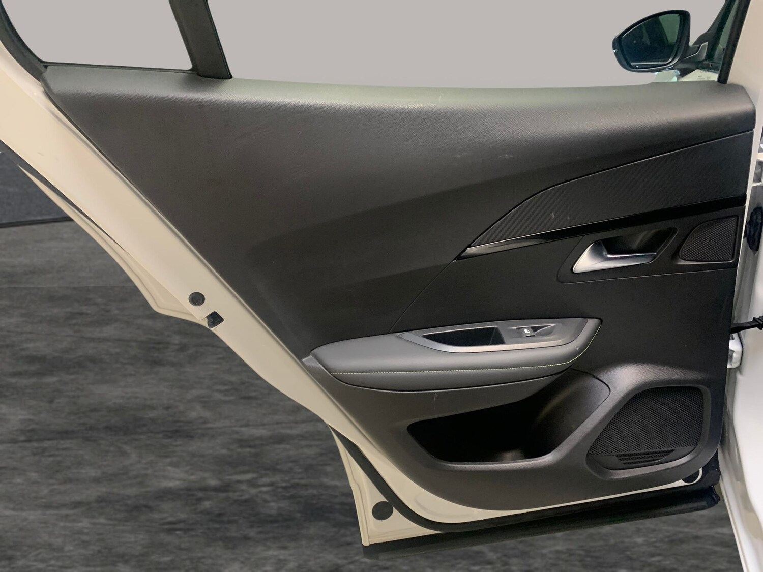 Used Peugeot 2008 2023 for sale - 78142123: Photo 29