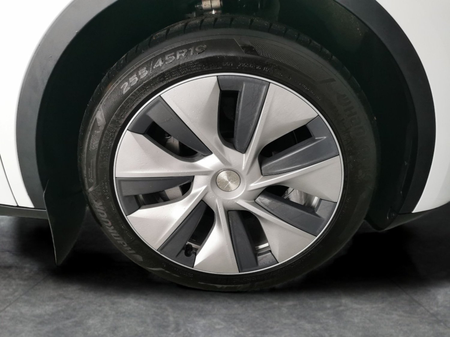 Used Tesla Model Y 2024 for sale - 77208108: Photo 28