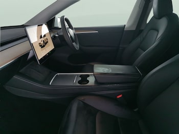 Used Tesla Model Y 2024 for sale - 77208108: Photo