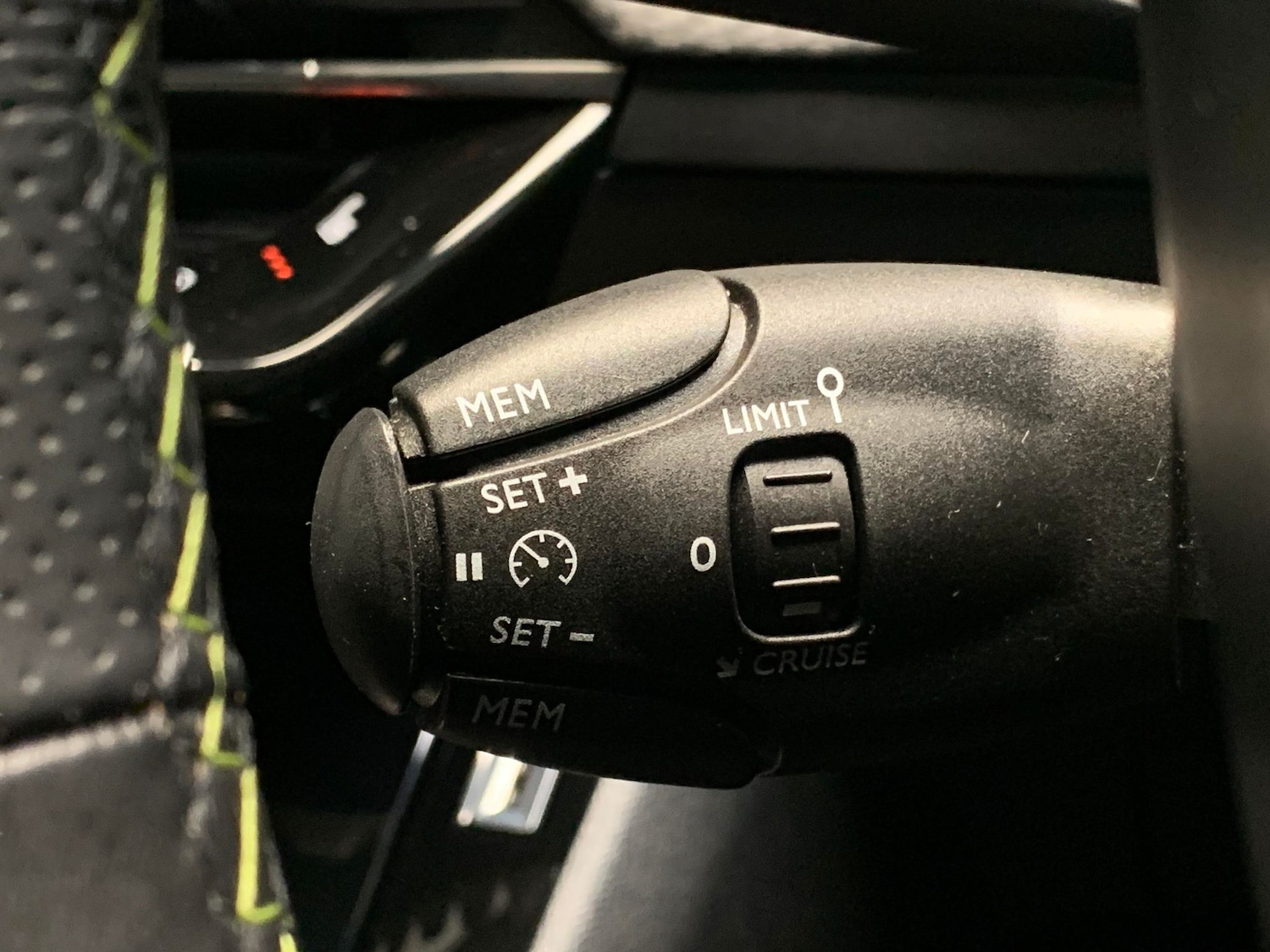 Used Peugeot 2008 2022 for sale - 76722623: Photo 19