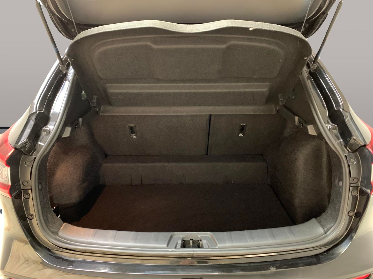 Used Nissan Qashqai 2020 for sale - 76892727: Photo 32