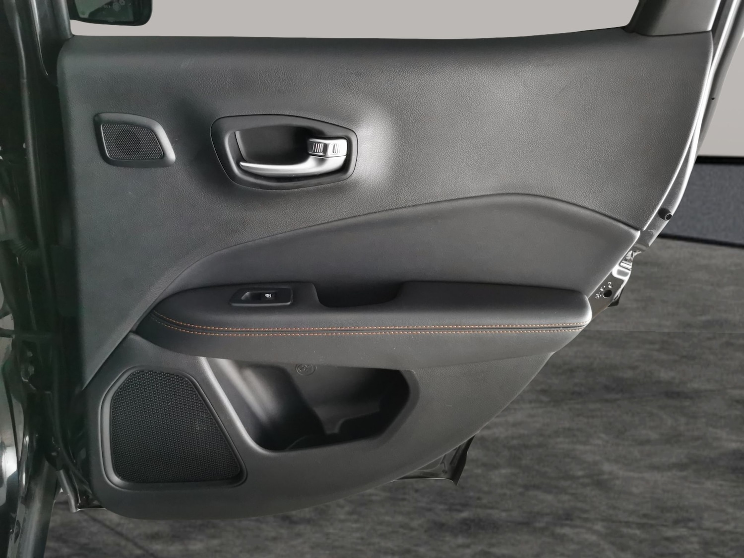 Used Jeep Compass 2020 for sale - 76400940: Photo 37