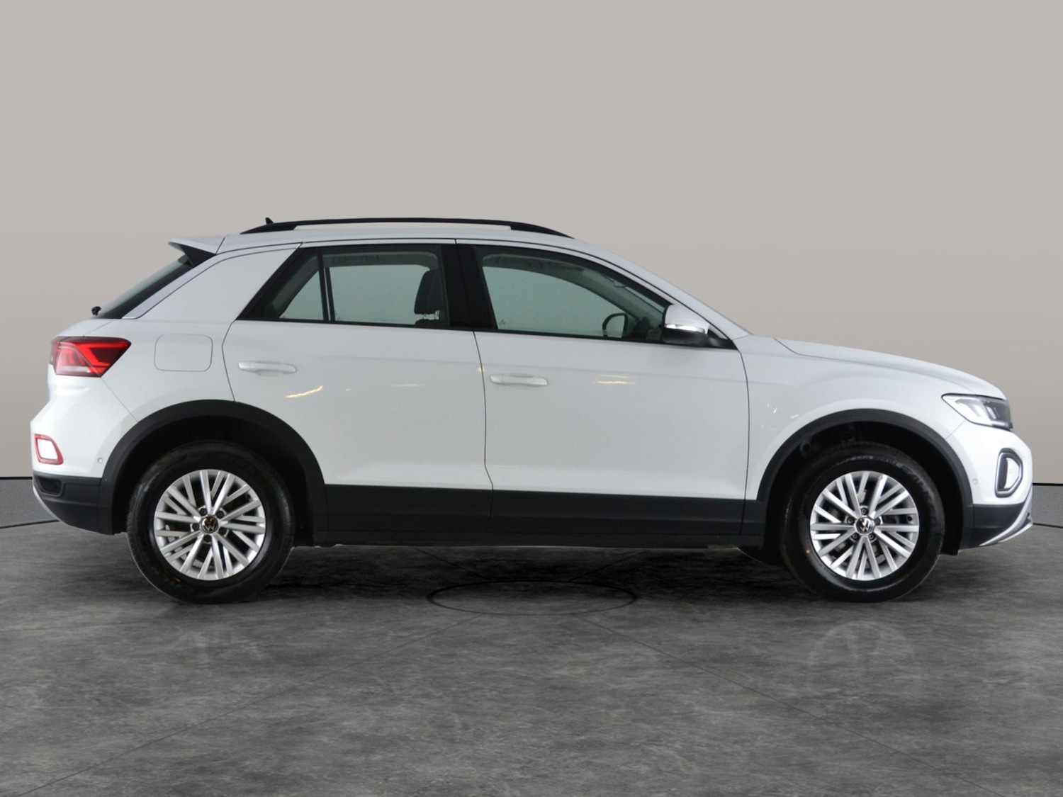 Used Volkswagen T-Roc 2023 for sale - 76491993: Photo 11