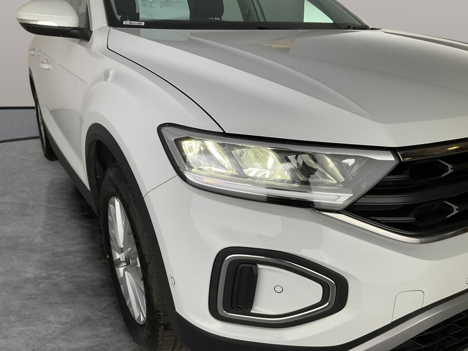 Used Volkswagen T-Roc 2023 for sale - 76491993: Photo 28