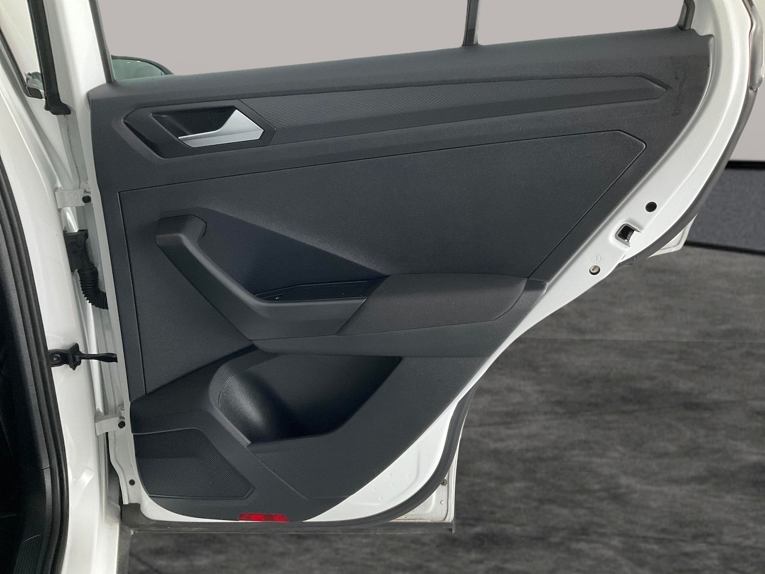 Used Volkswagen T-Roc 2023 for sale - 76491993: Photo 36