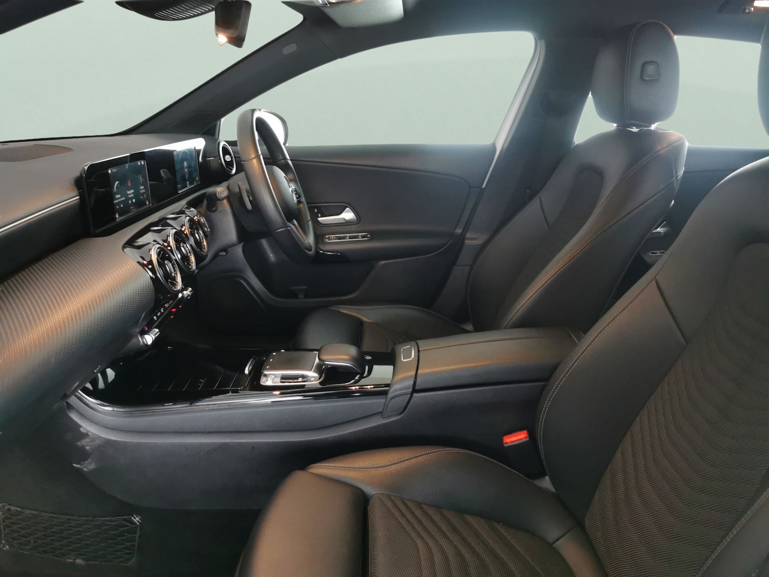 Used Mercedes-Benz A-Class 2019 for sale - 77786622: Photo 4