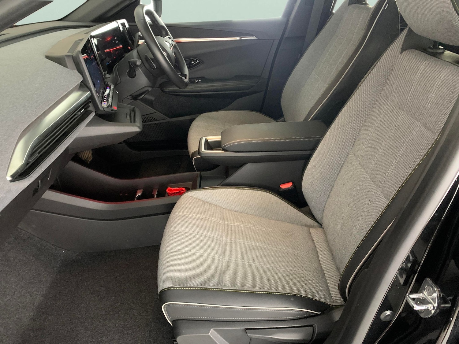 Used Renault Megane E Tech 2022 for sale - 76707032: Photo 4