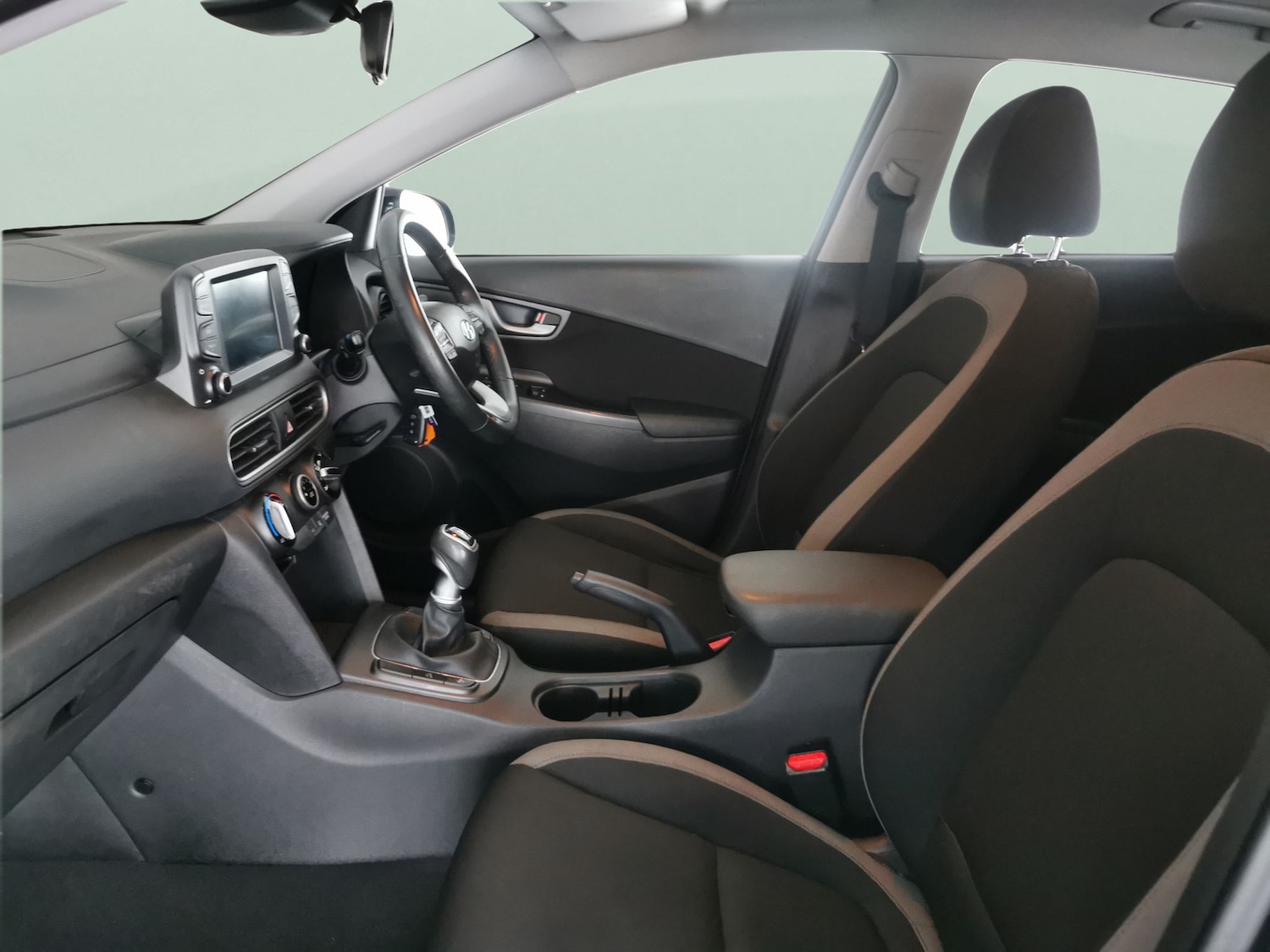 Used Hyundai KONA 2020 for sale - 76803917: Photo 4