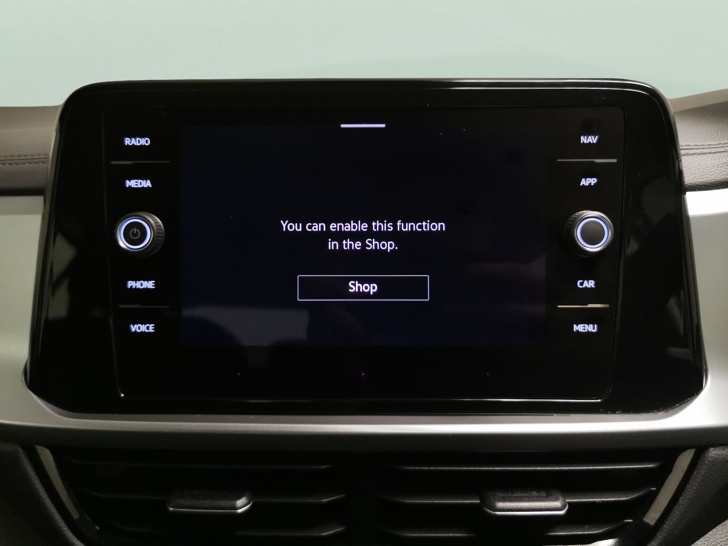 Used Volkswagen T-Roc 2023 for sale - 76668516: Photo 19