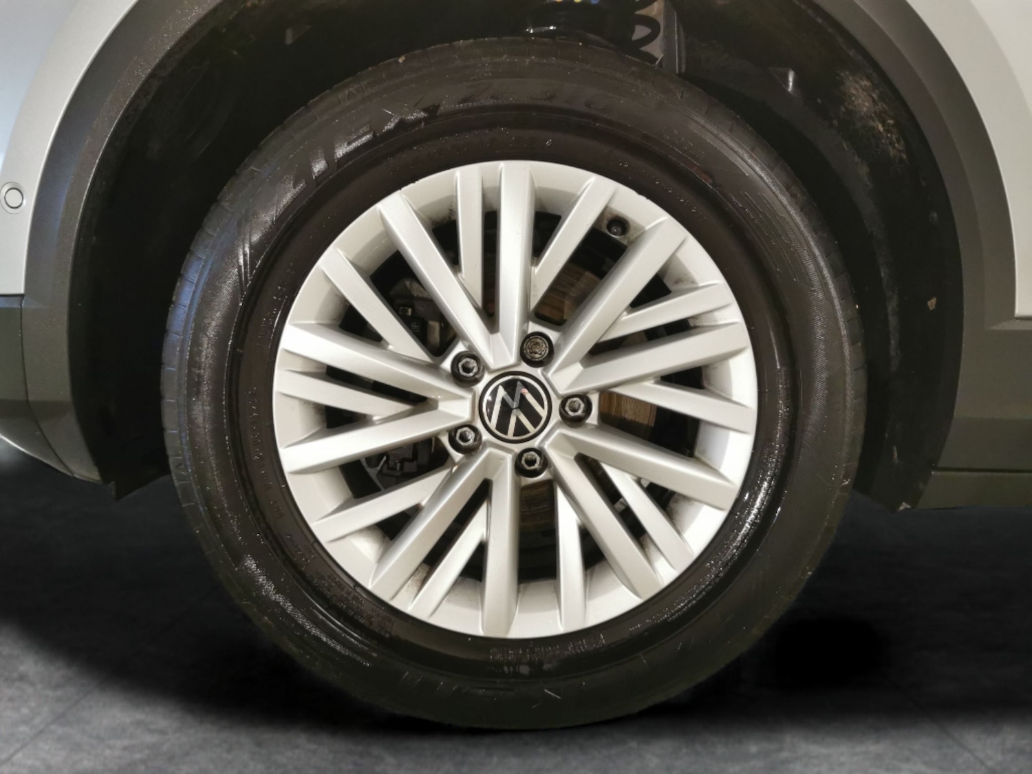 Used Volkswagen T-Roc 2023 for sale - 76668516: Photo 28