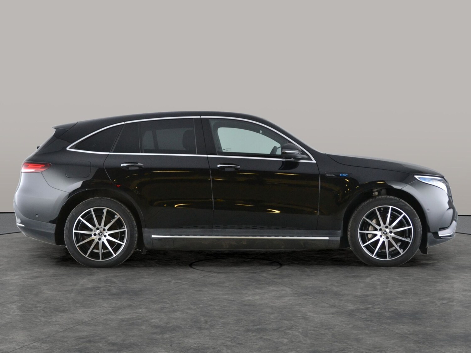 Used Mercedes-Benz EQC 2022 for sale - 77513940: Photo 12