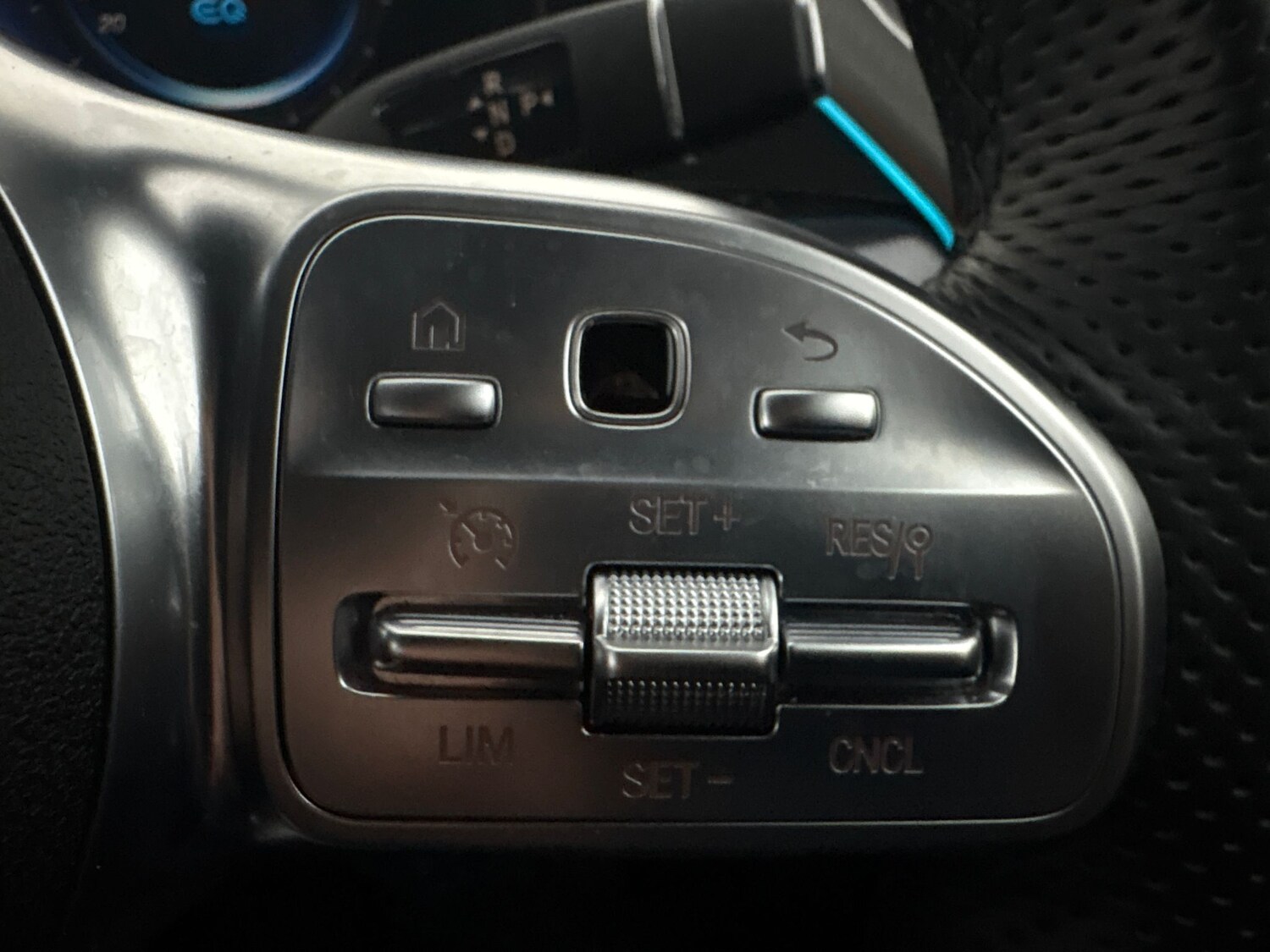 Used Mercedes-Benz EQC 2022 for sale - 77513940: Photo 24