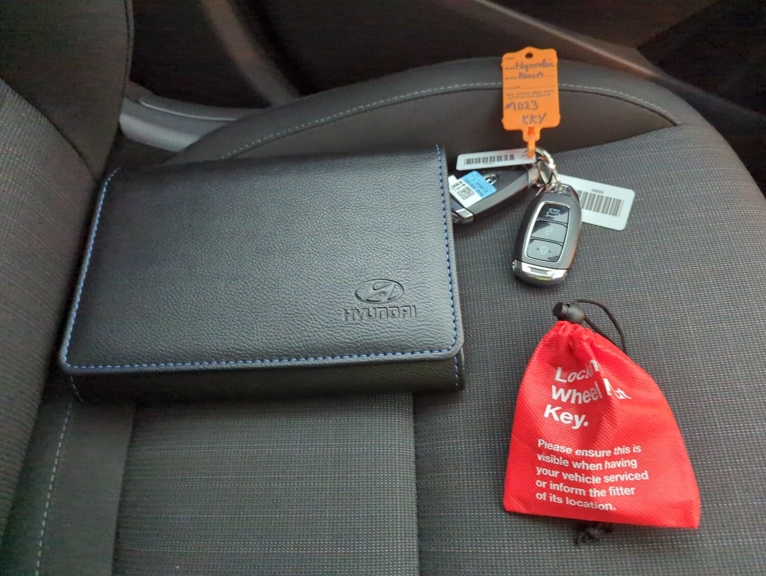 Used Hyundai KONA 2023 for sale - 78163600: Photo 33