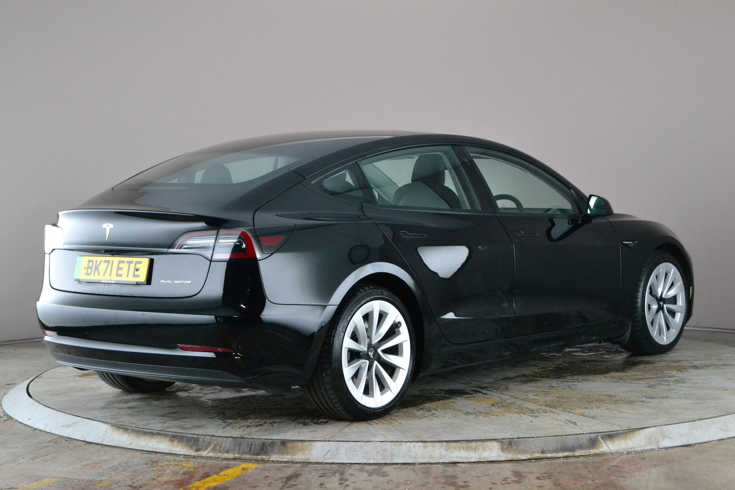 Used Tesla Model 3 2021 for sale - 77493006: Photo 11