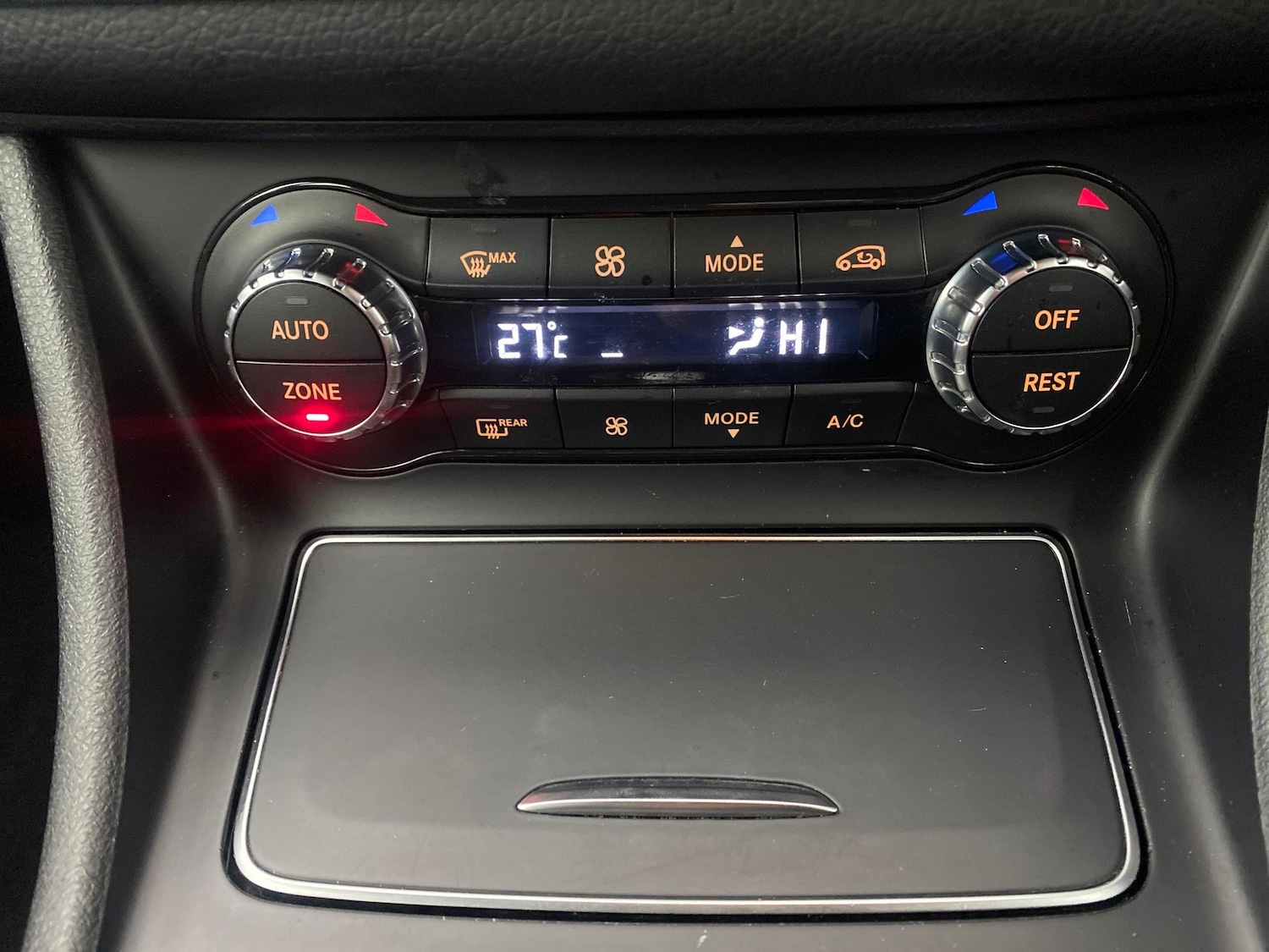 Used Mercedes-Benz GLA 2019 for sale - 76526673: Photo 17