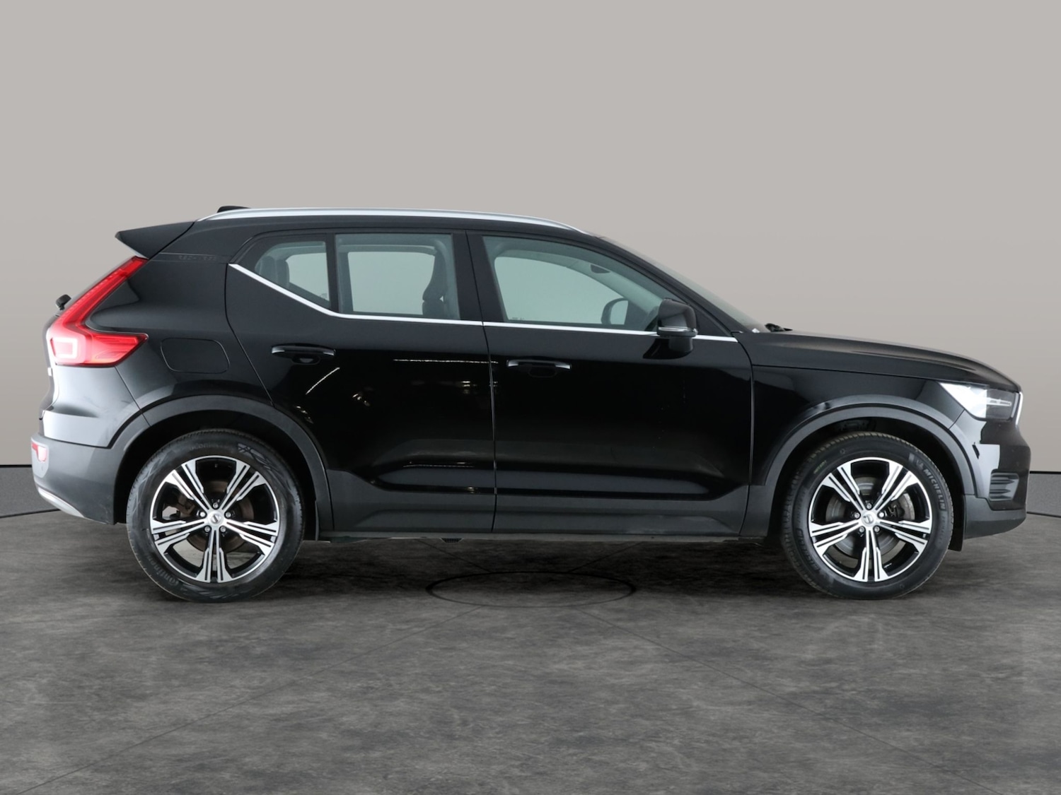 Used Volvo XC40 2021 for sale - 76935045: Photo 9