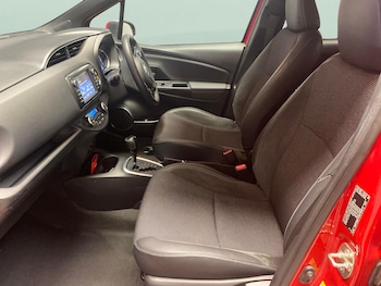 Used Toyota Yaris 2019 for sale - 78496934: Photo