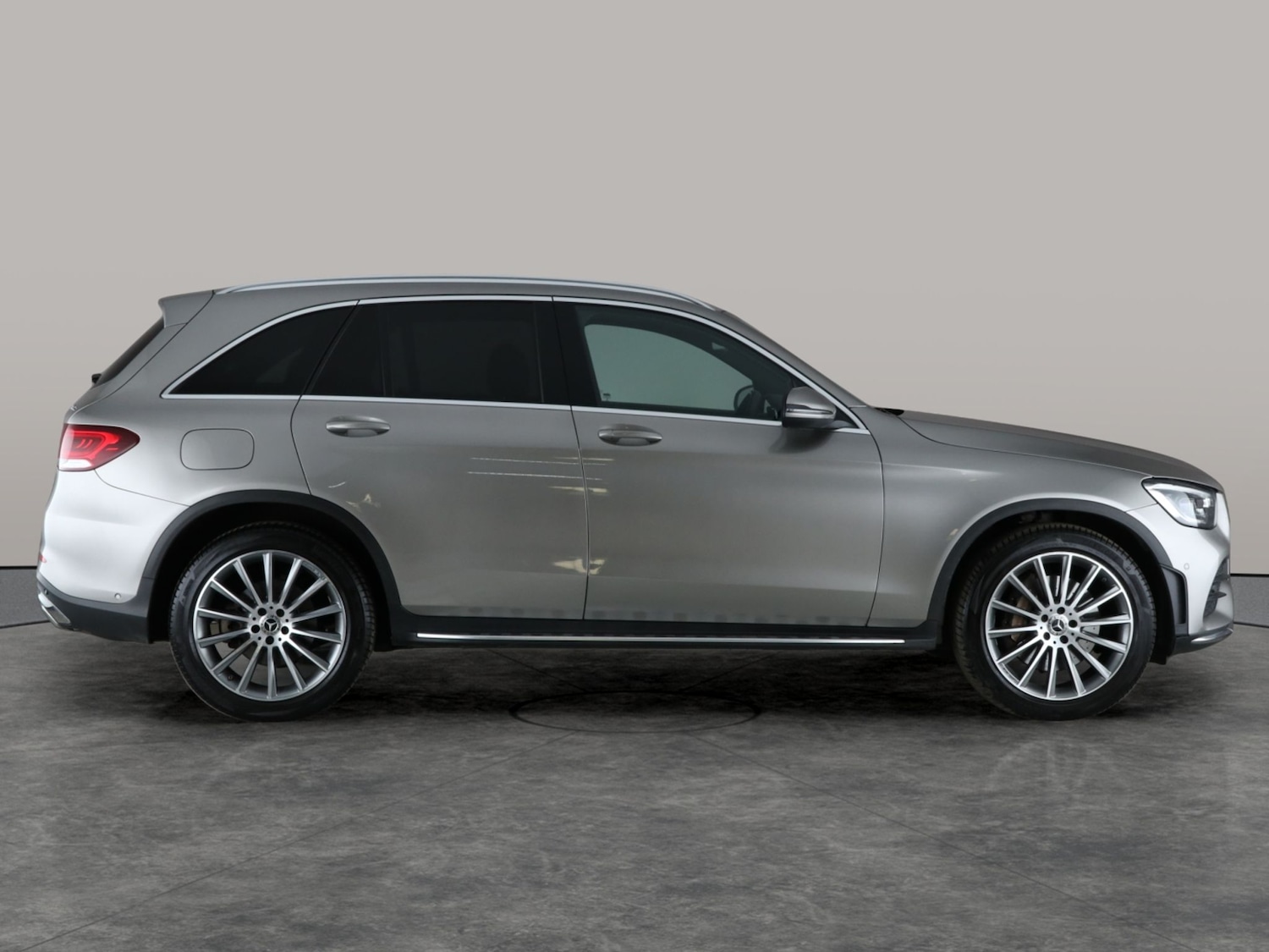Used Mercedes-Benz GLC 2021 for sale - 76125648: Photo 11