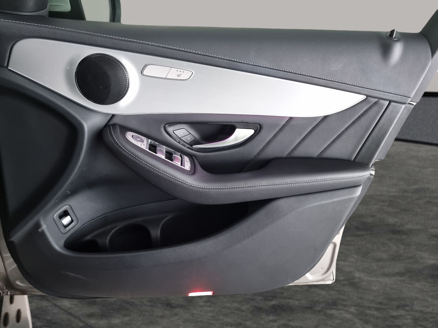 Used Mercedes-Benz GLC 2021 for sale - 76125648: Photo 39