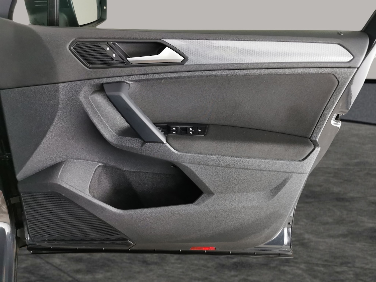 Used Volkswagen Tiguan for sale - 78110001: Photo 30