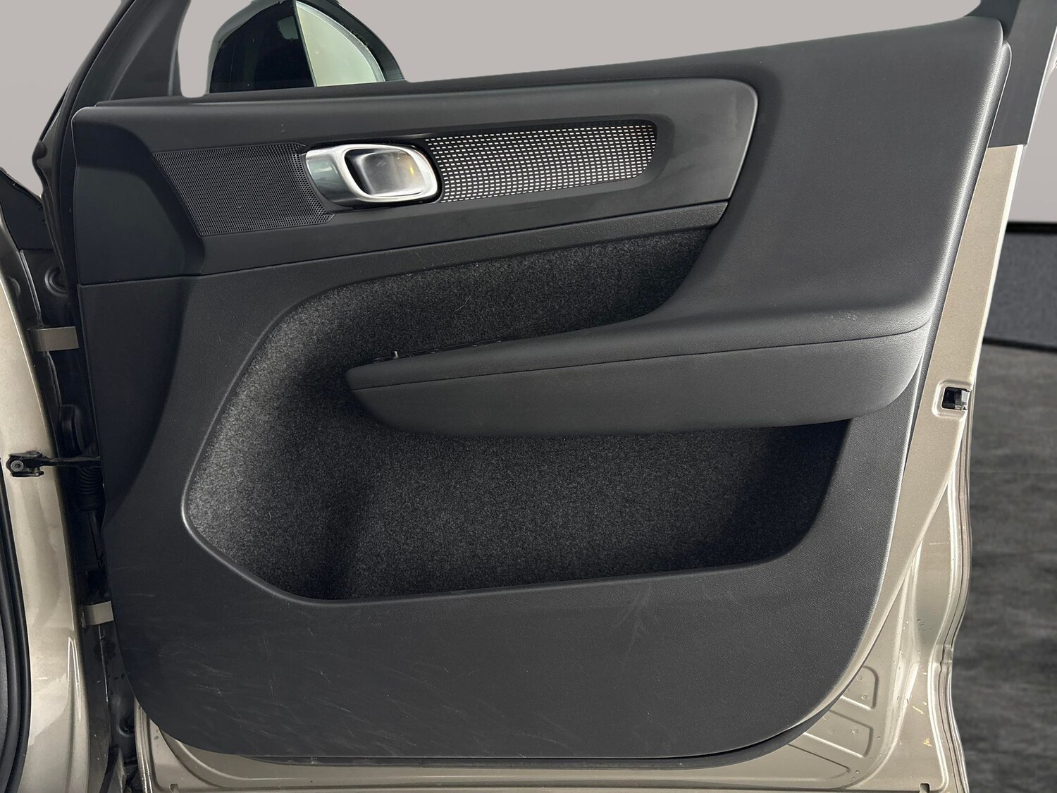 Used Volvo XC40 2022 for sale - 77529917: Photo 28