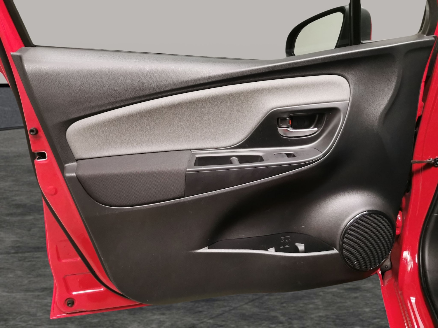 Used Toyota Yaris 2018 for sale - 76636242: Photo 22