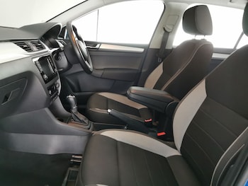 Used Skoda Rapid Spaceback 2018 for sale - 75930665: Photo