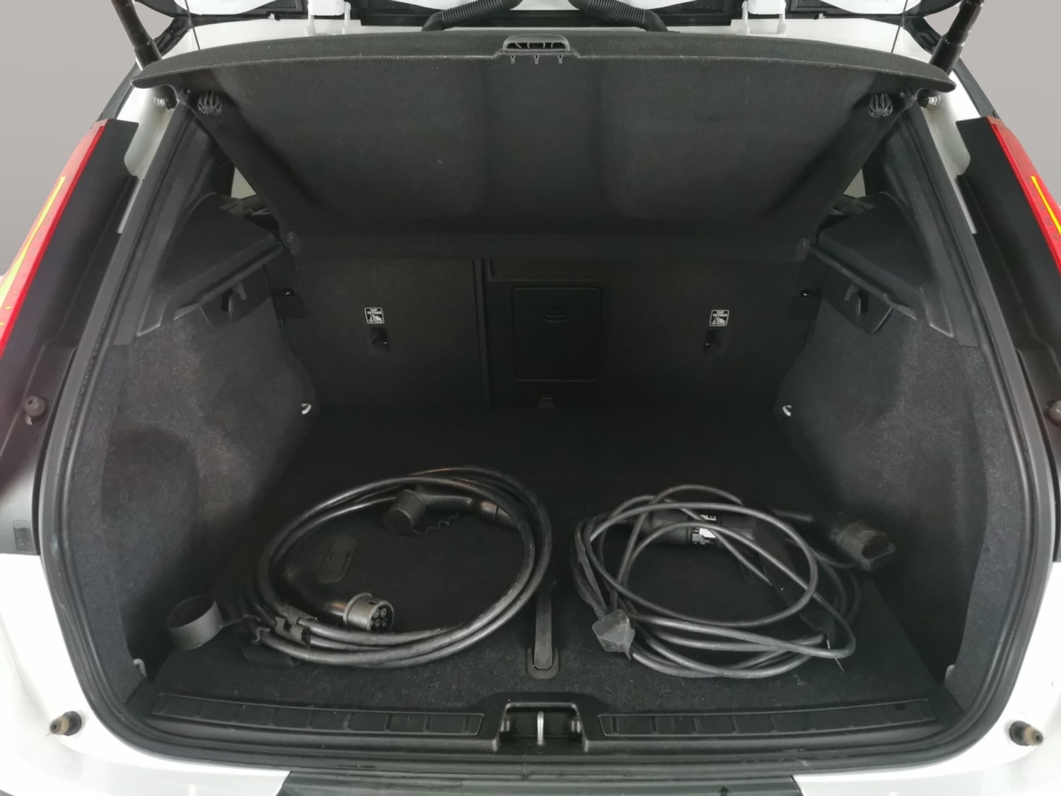 Used Volvo XC40 2022 for sale - 76773818: Photo 10