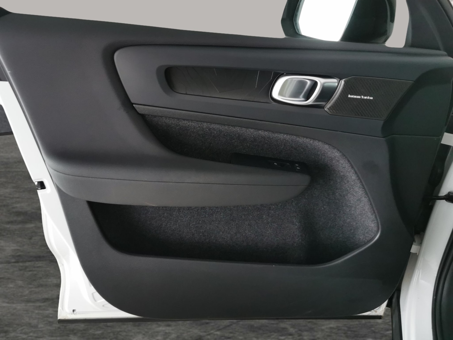 Used Volvo XC40 2022 for sale - 76773818: Photo 30