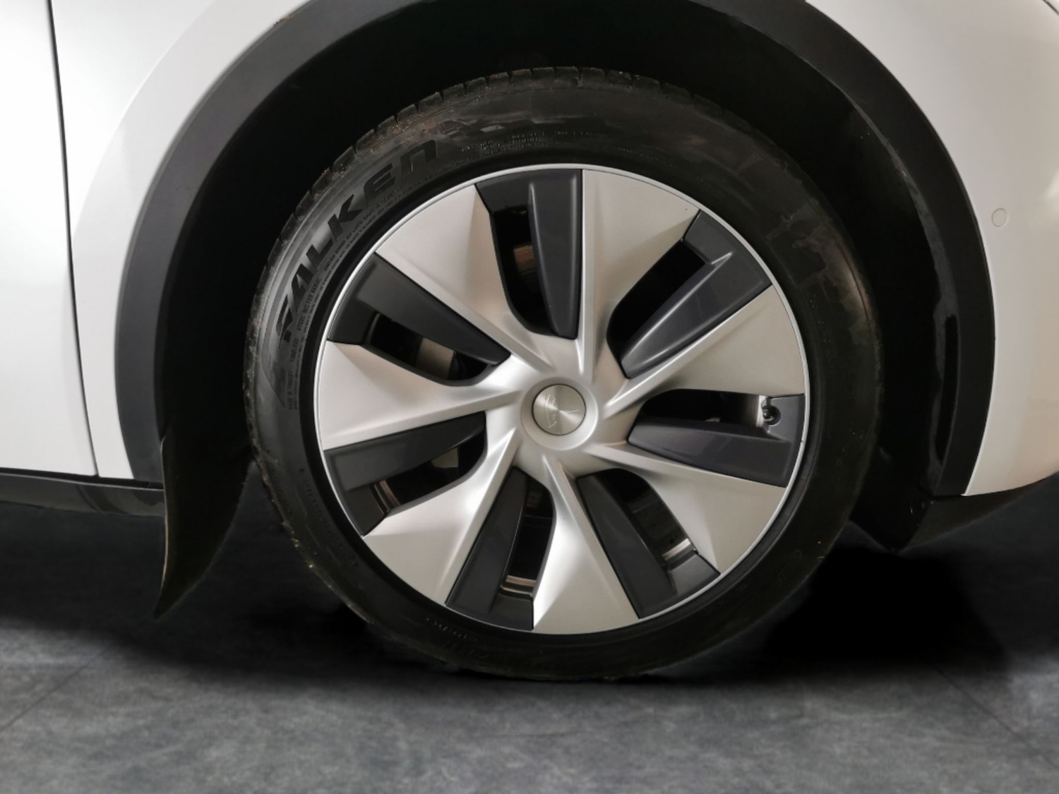 Used Tesla Model Y for sale - 76827104: Photo 27