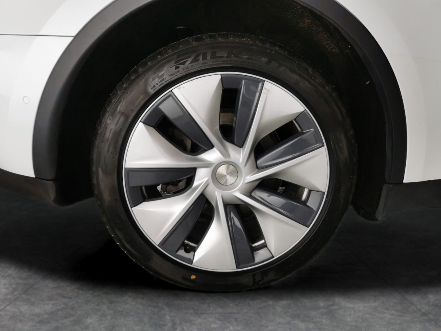 Used Tesla Model Y for sale - 76827104: Photo 28