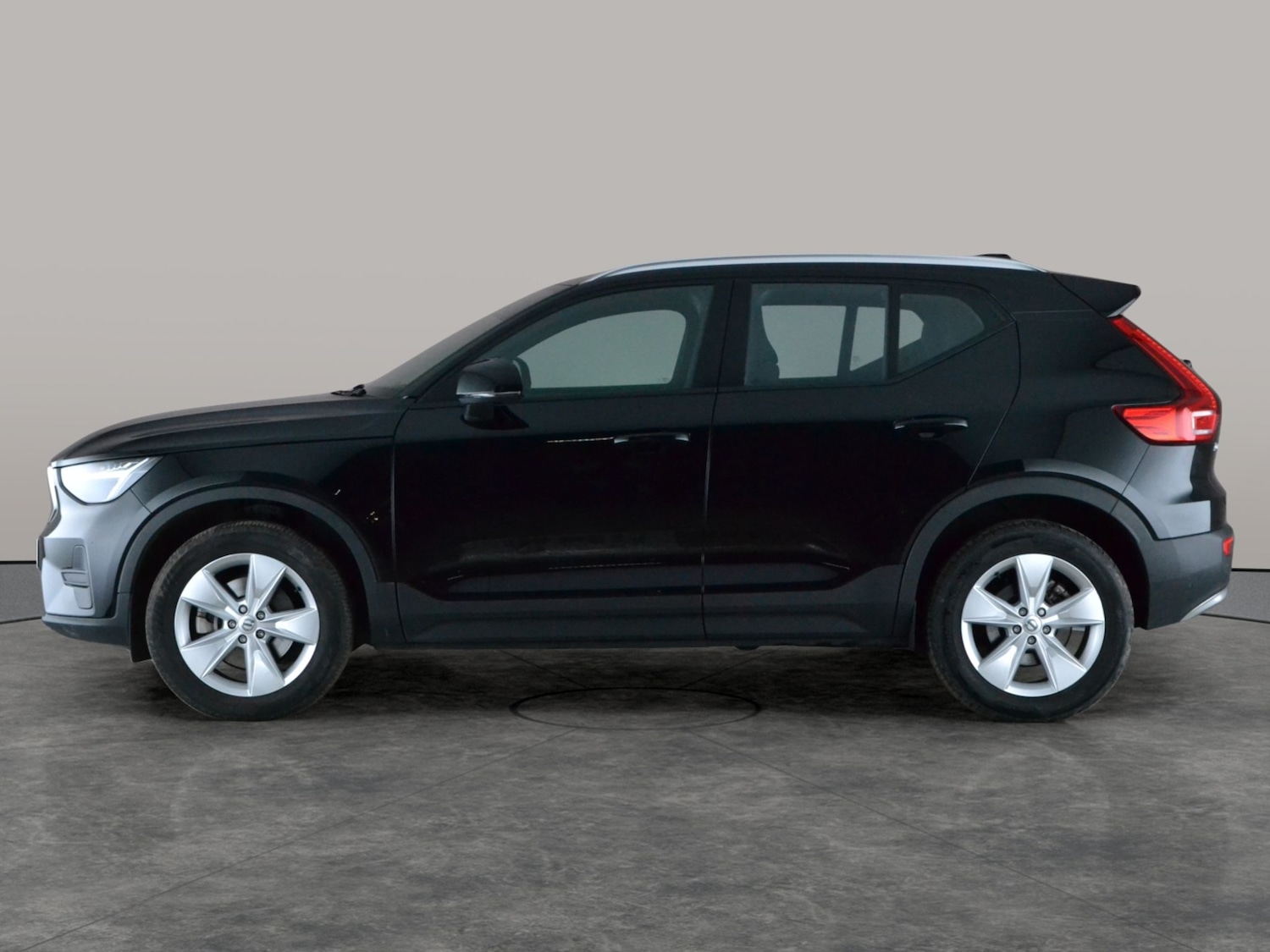 Used Volvo XC40 2024 for sale - 77639930: Photo 13
