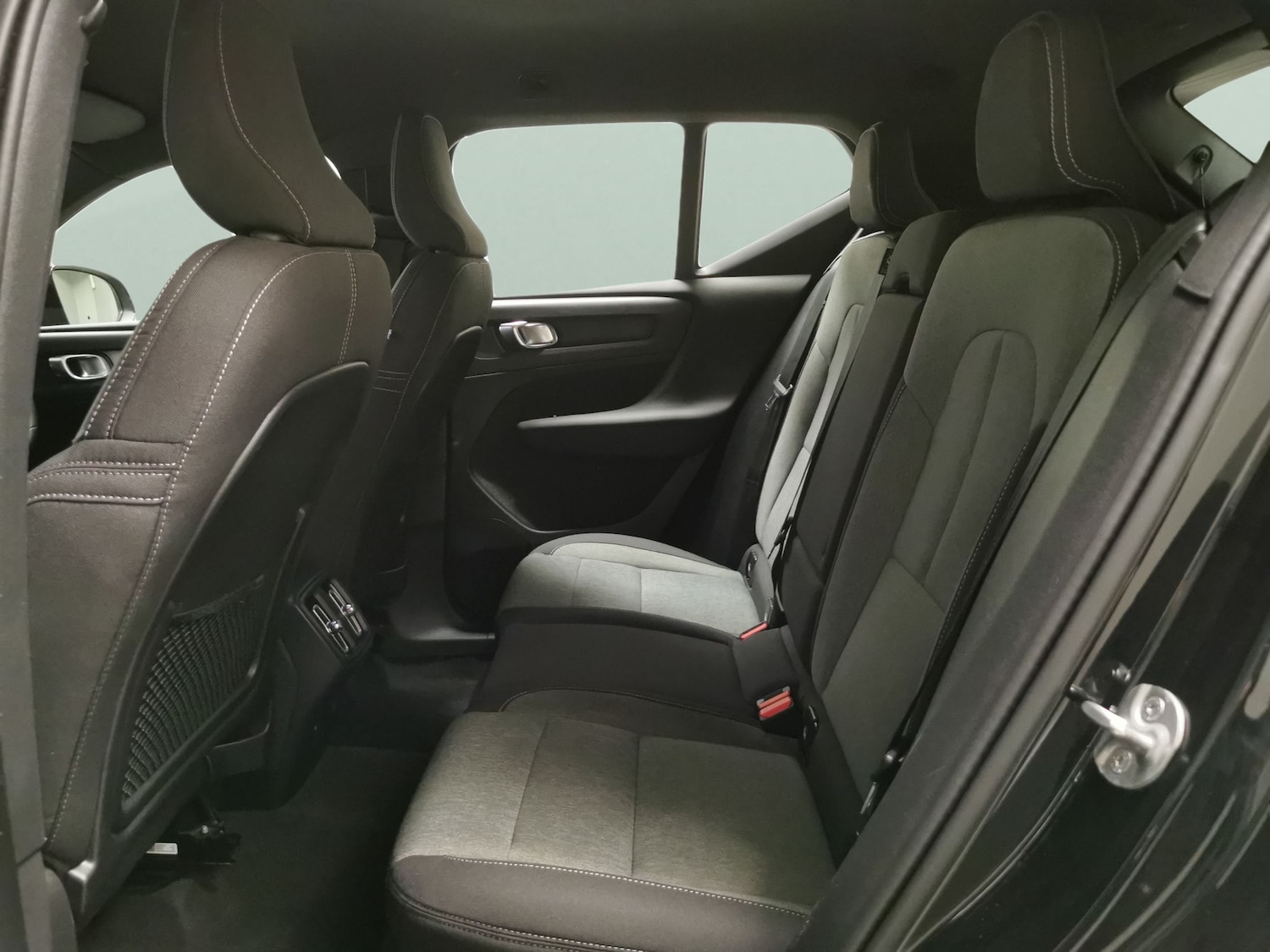 Used Volvo XC40 2024 for sale - 77639930: Photo 24